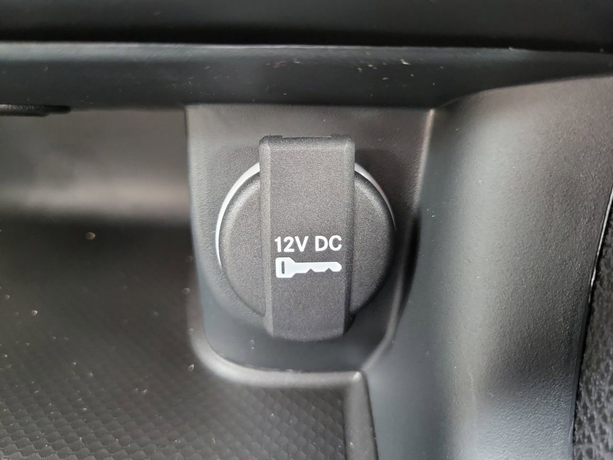 Used 2023 Dodge Charger R/T w/ Technology Group image 14