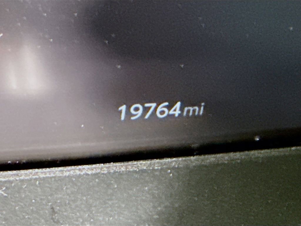 Used 2025 Toyota Crown Limited w/ Advanced Technology Package AWD/4WD image 4