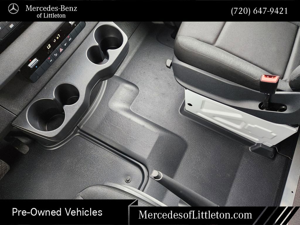 Used 2025 Mercedes-Benz Sprinter 2500 image 20