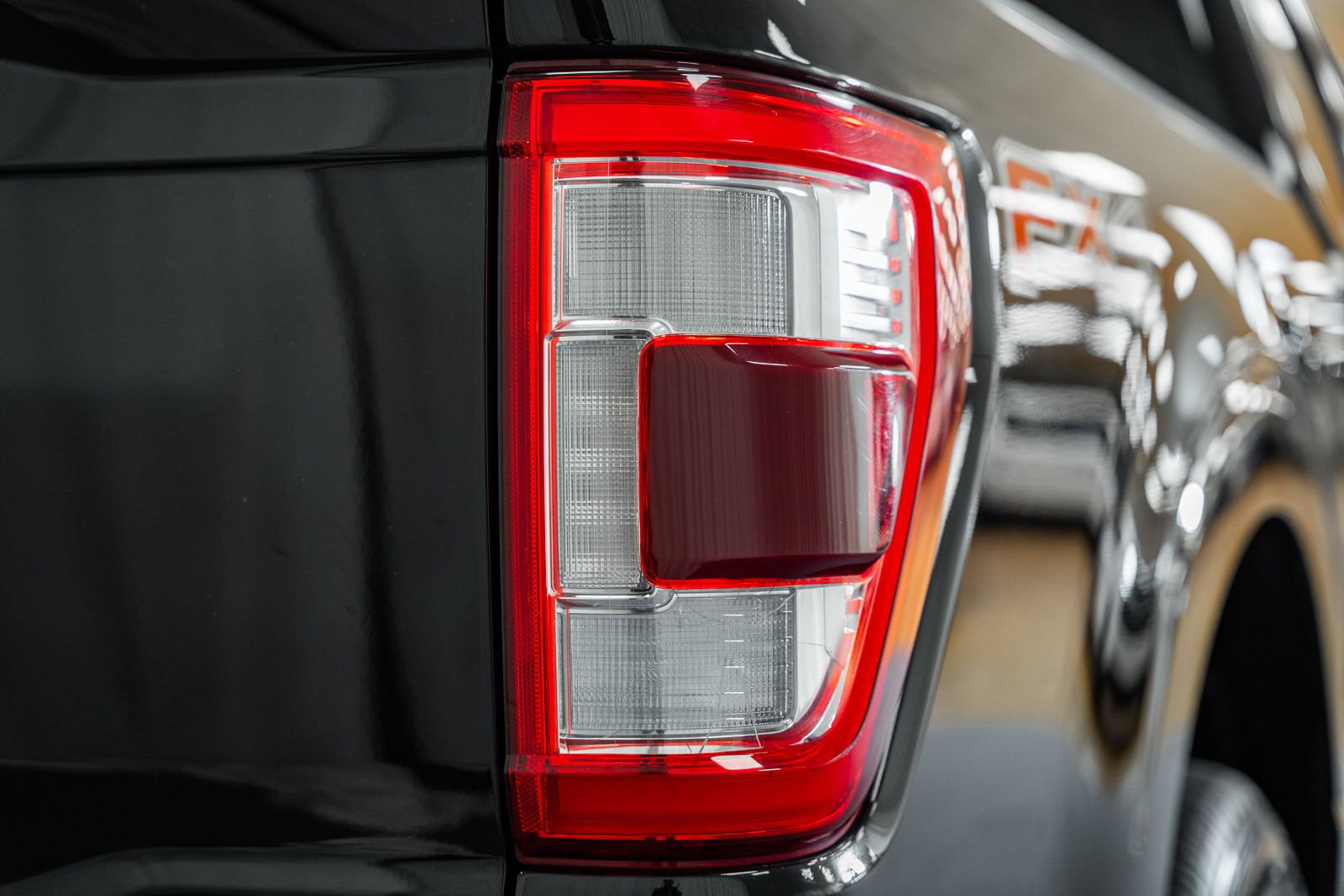 Certified 2021 Ford F150 Lariat w/ Equipment Group 502A High image 22