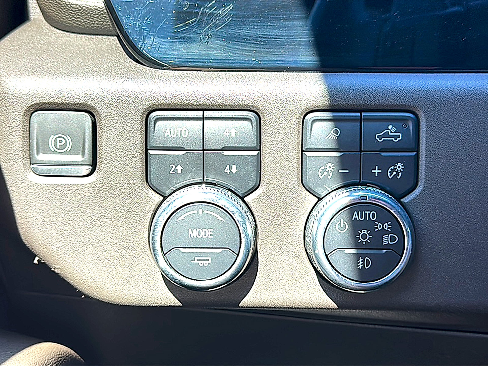 Used 2023 GMC Sierra 1500 SLT AWD/4WD image 36