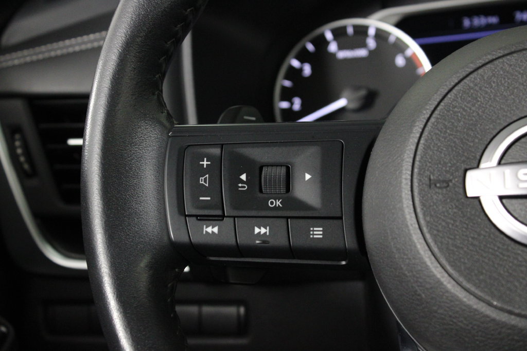 Certified 2024 Nissan Rogue SV w/ SV Premium Package FWD image 29