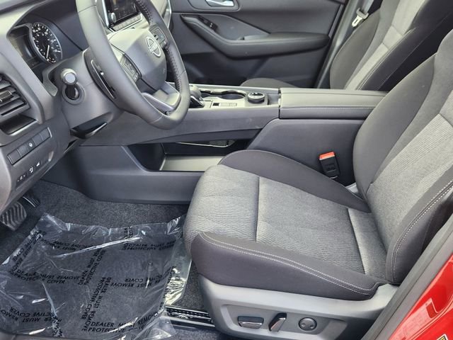 New 2026 Nissan Rogue SV image 7