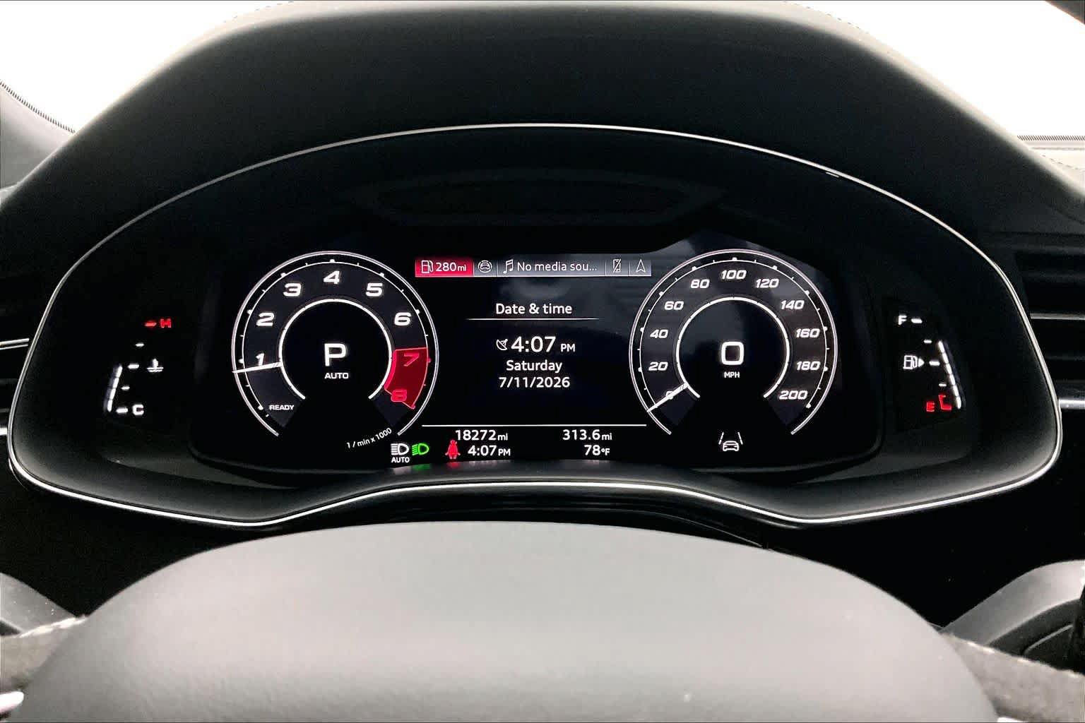 Used 2024 Audi RS Q8 AWD/4WD image 23