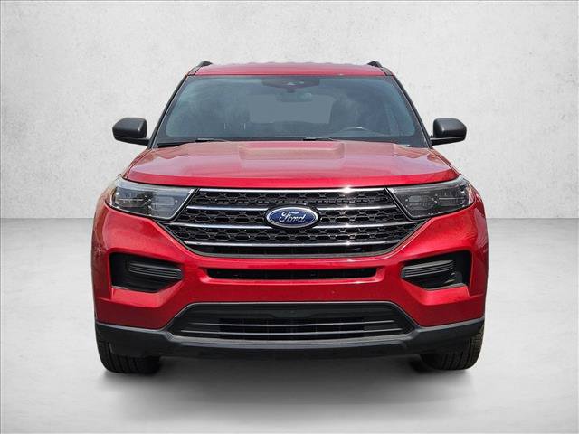 Used 2020 Ford Explorer XLT RWD image 2