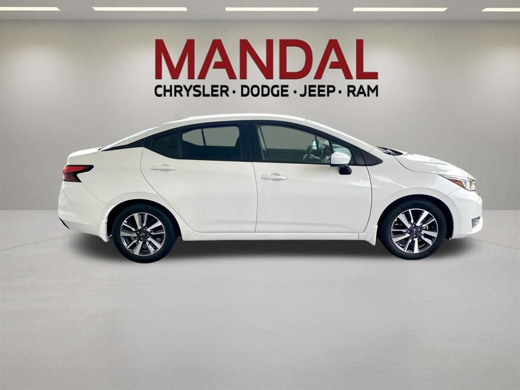 Used 2024 Nissan Versa SV w/ Trunk Package FWD image 4