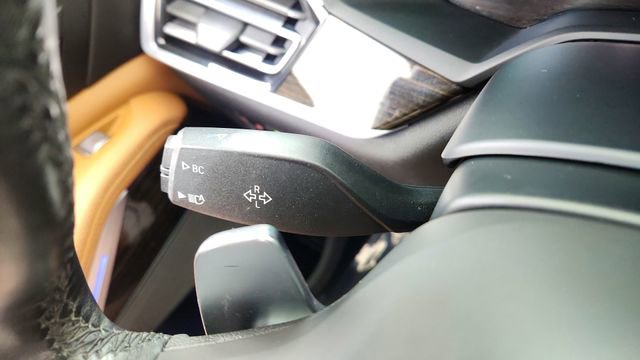 Used 2021 BMW X7 xDrive40i w/ M Sport Package image 46