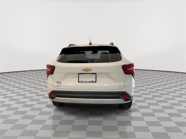 New 2025 Chevrolet Trax LT w/ Driver Confidence Package image 10