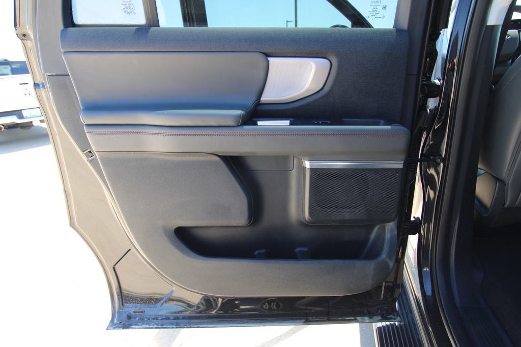 Used 2025 Ford Expedition Max Active AWD/4WD image 46