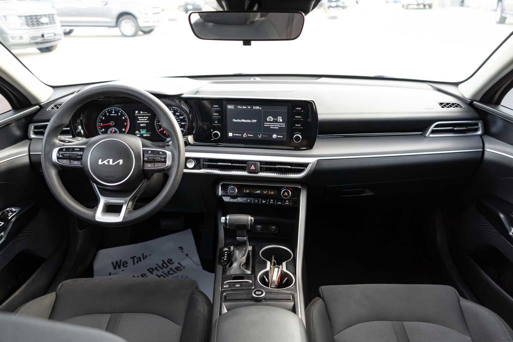 Used 2022 Kia K5 LXS FWD image 15