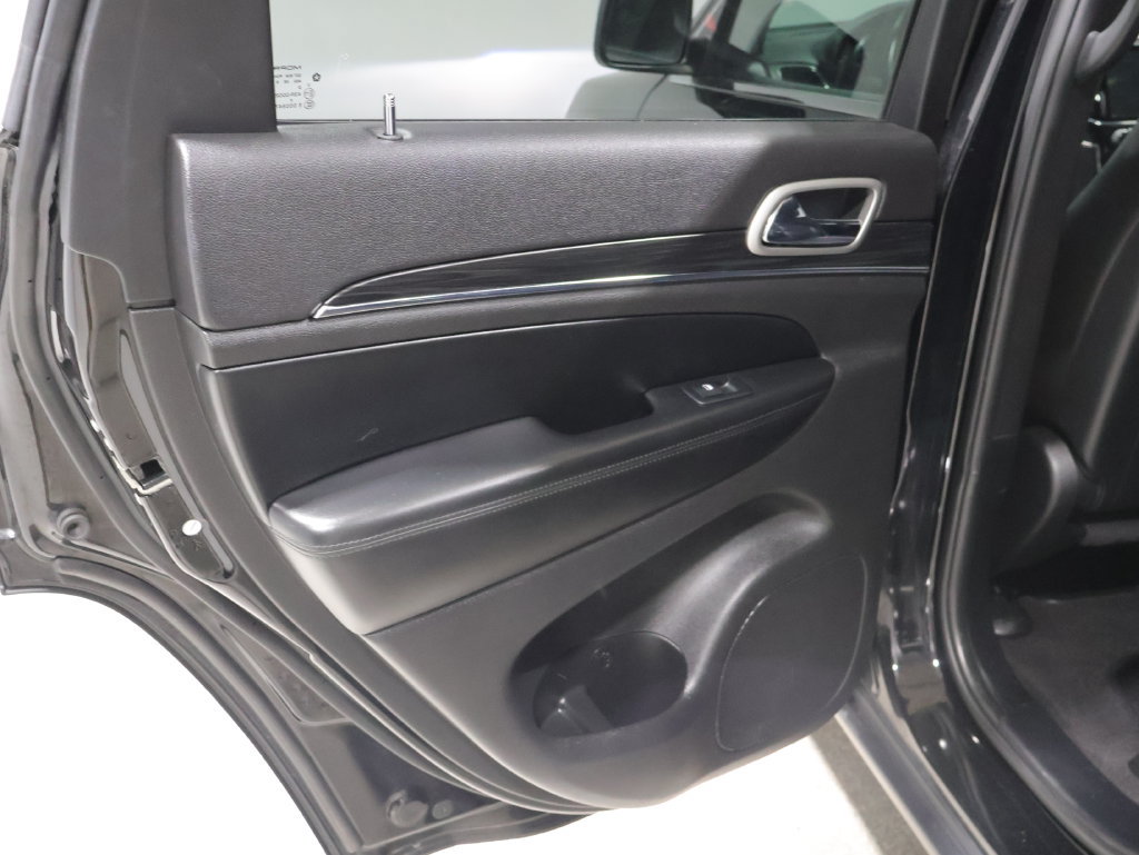 Used 2020 Jeep Grand Cherokee Limited w/ Luxury Group II AWD/4WD image 20
