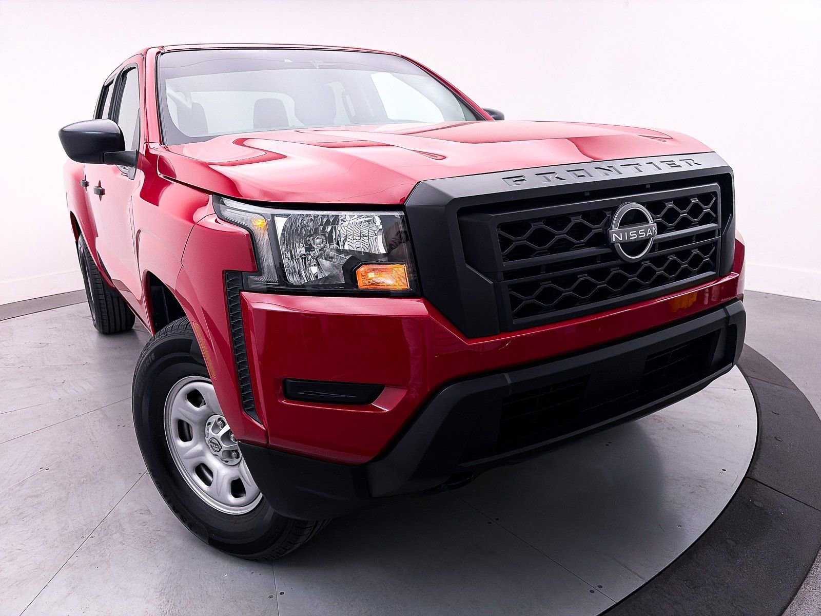 Used 2022 Nissan Frontier S w/ Technology Package image 3
