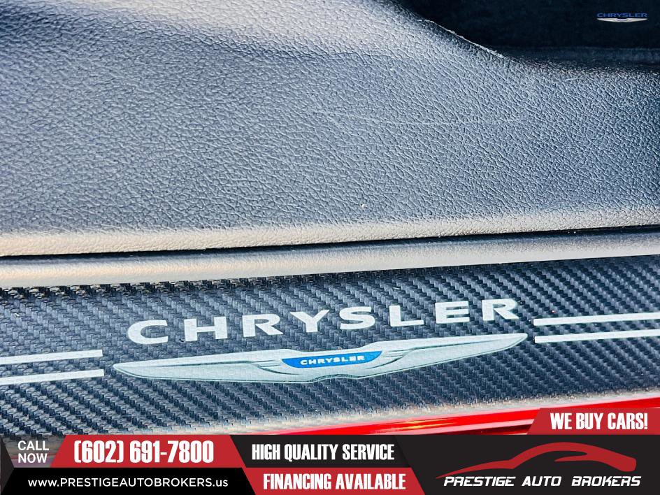 Used 2021 Chrysler 300 Touring w/ Sport Appearance Package image 5