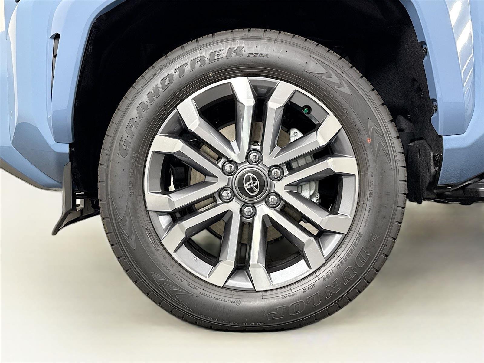 New 2026 Toyota 4Runner Limited AWD/4WD image 12