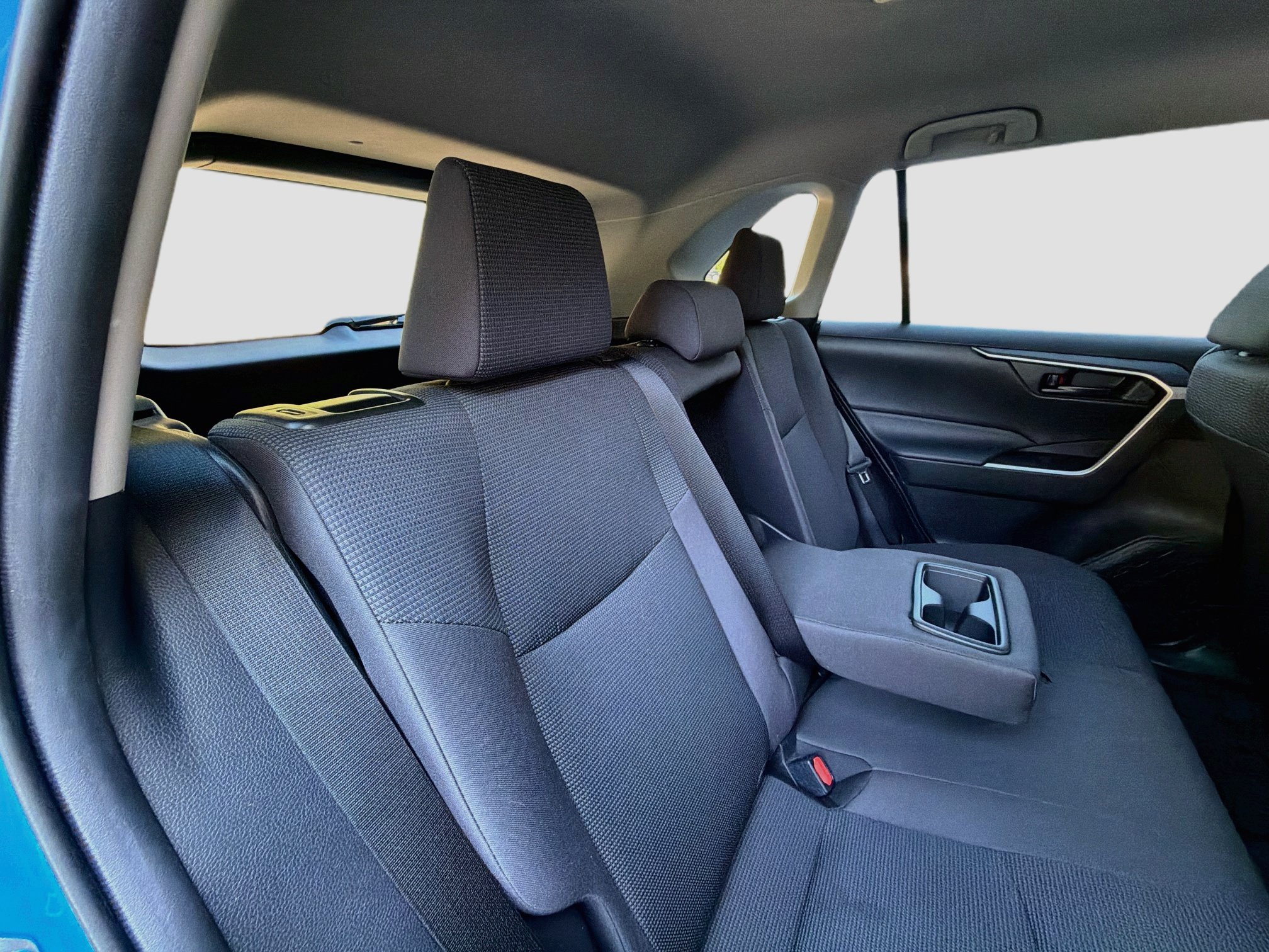 Used 2021 Toyota RAV4 LE AWD/4WD image 23