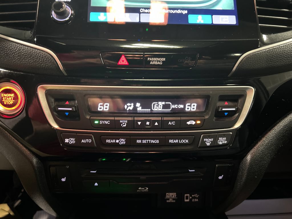 Used 2022 Honda Pilot Touring image 17