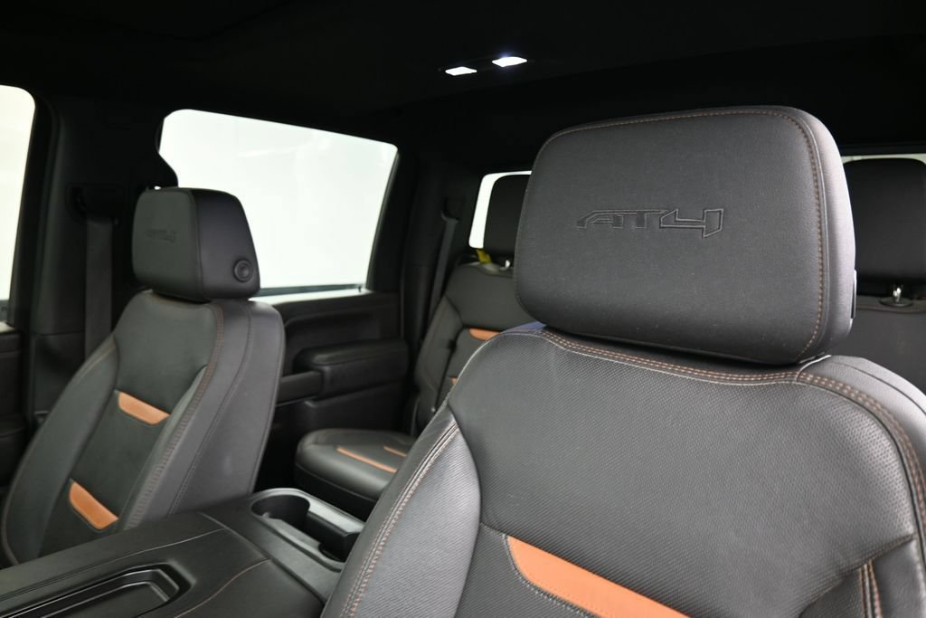 Used 2022 GMC Sierra 3500 AT4 w/ AT4 Preferred Package AWD/4WD image 15