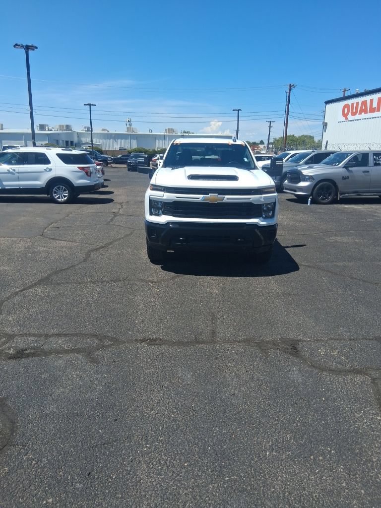 Used 2025 Chevrolet Silverado 2500 Custom w/ Custom Convenience Package