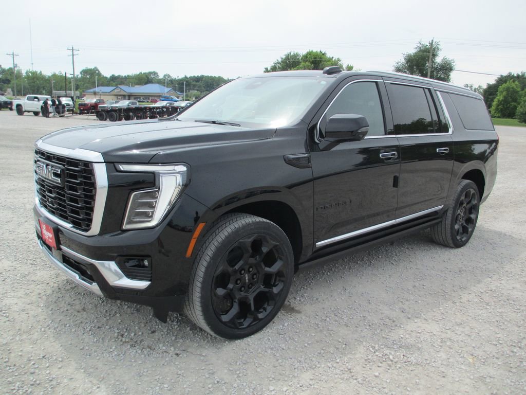 New 2026 GMC Yukon XL Denali w/ Denali Reserve Package AWD/4WD image 9