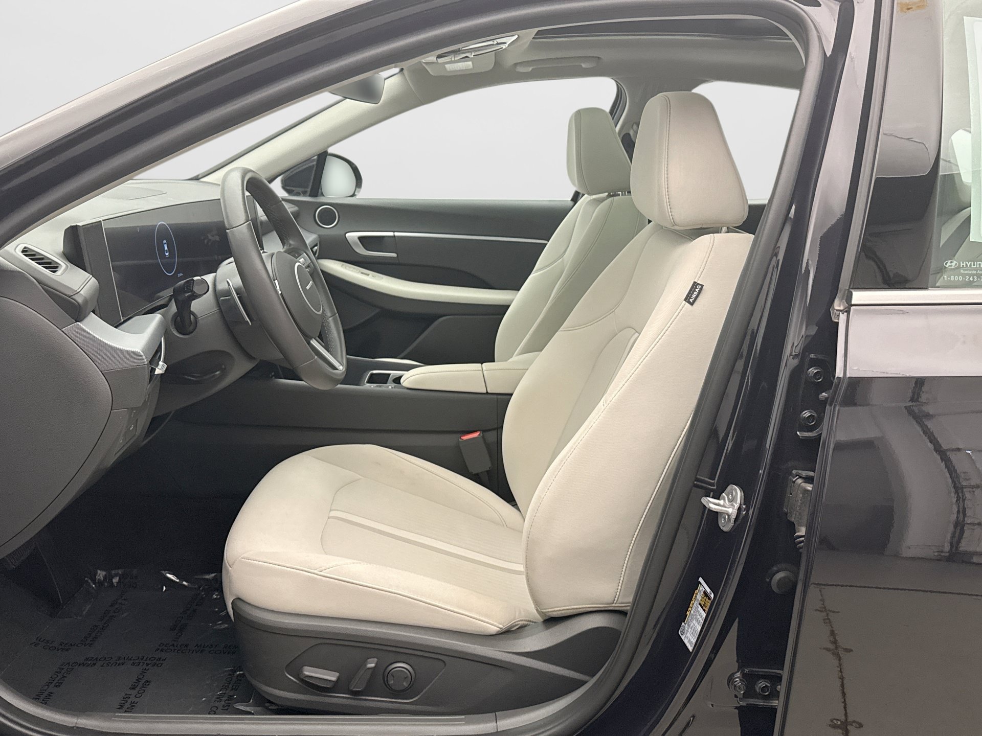 Used 2025 Hyundai Sonata SEL FWD image 11