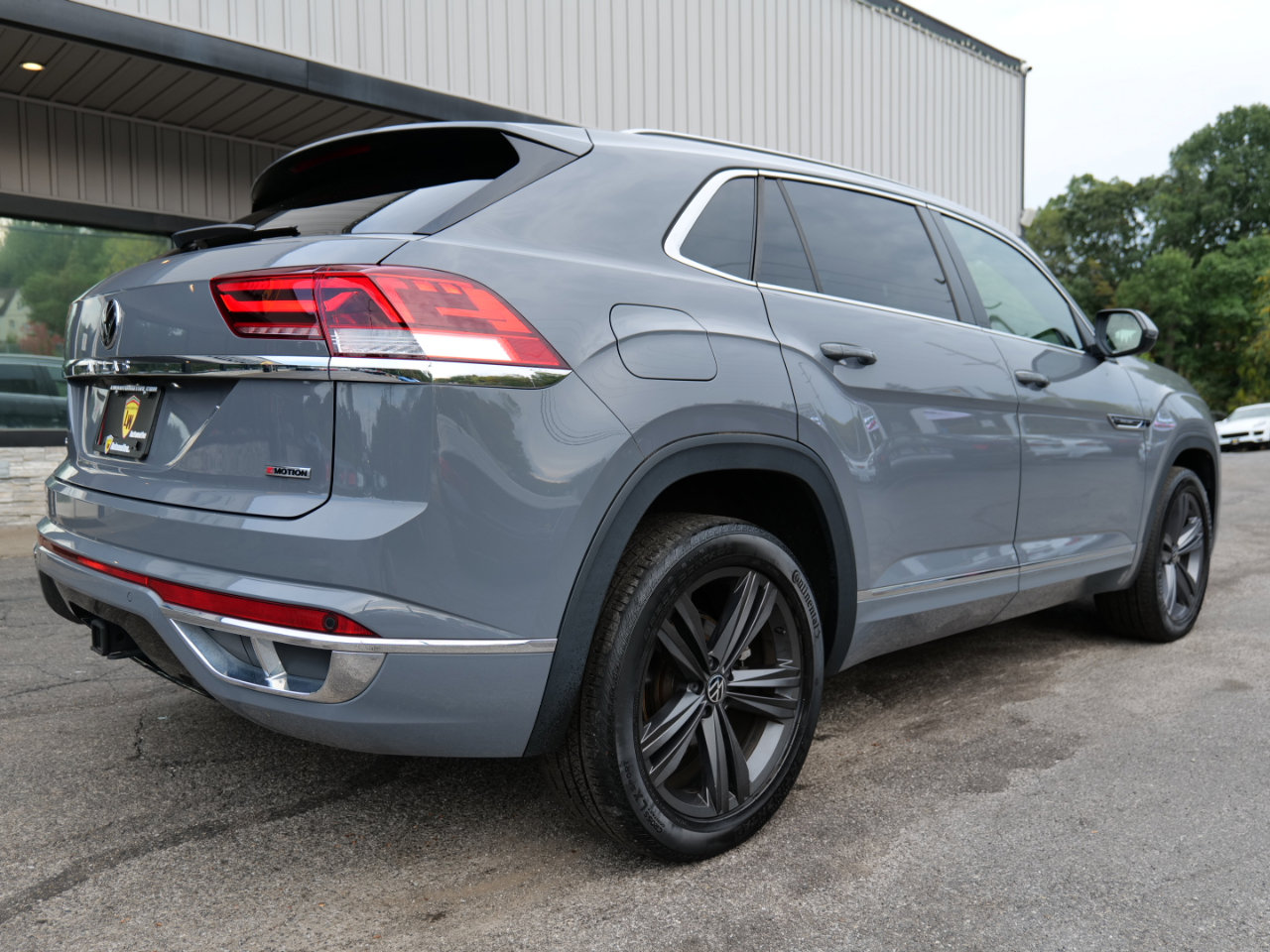 Used 2022 Volkswagen Atlas Cross Sport SEL R-Line image 94