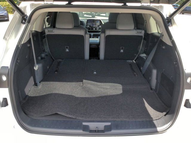 Used 2021 Toyota Highlander Limited image 13