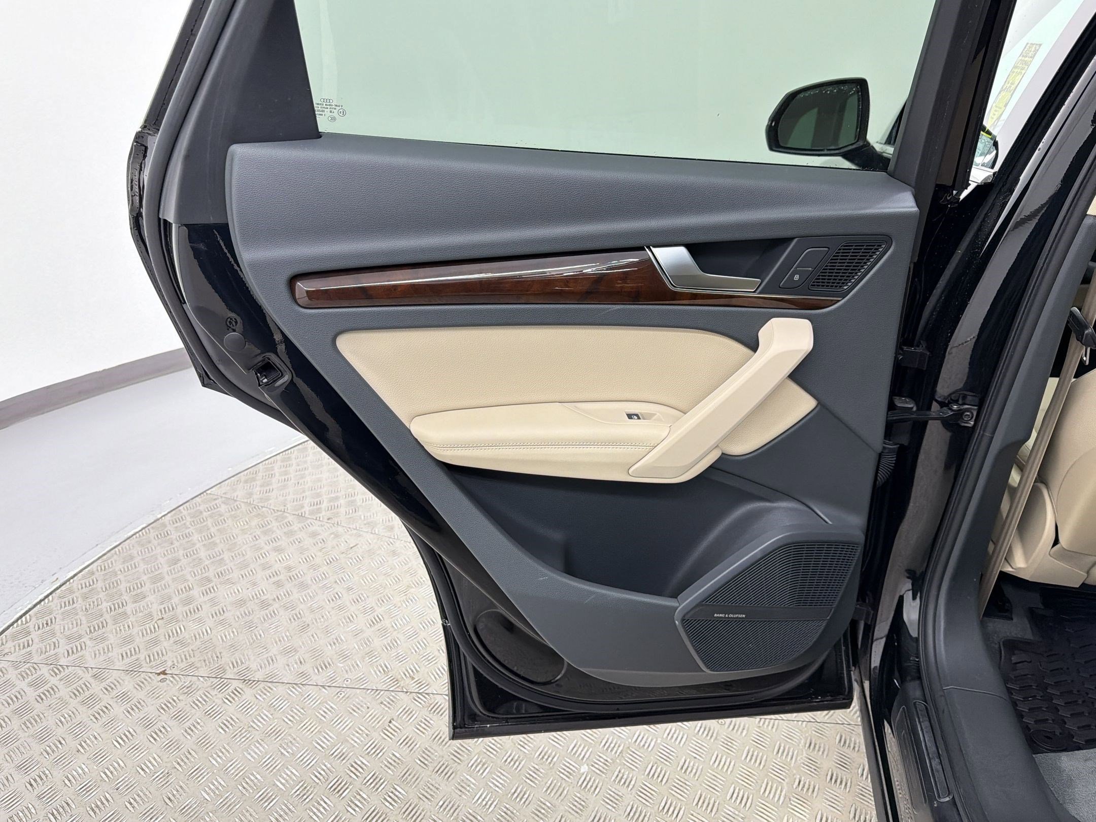 Used 2019 Audi Q5 Premium Plus w/ Premium Plus Package image 35