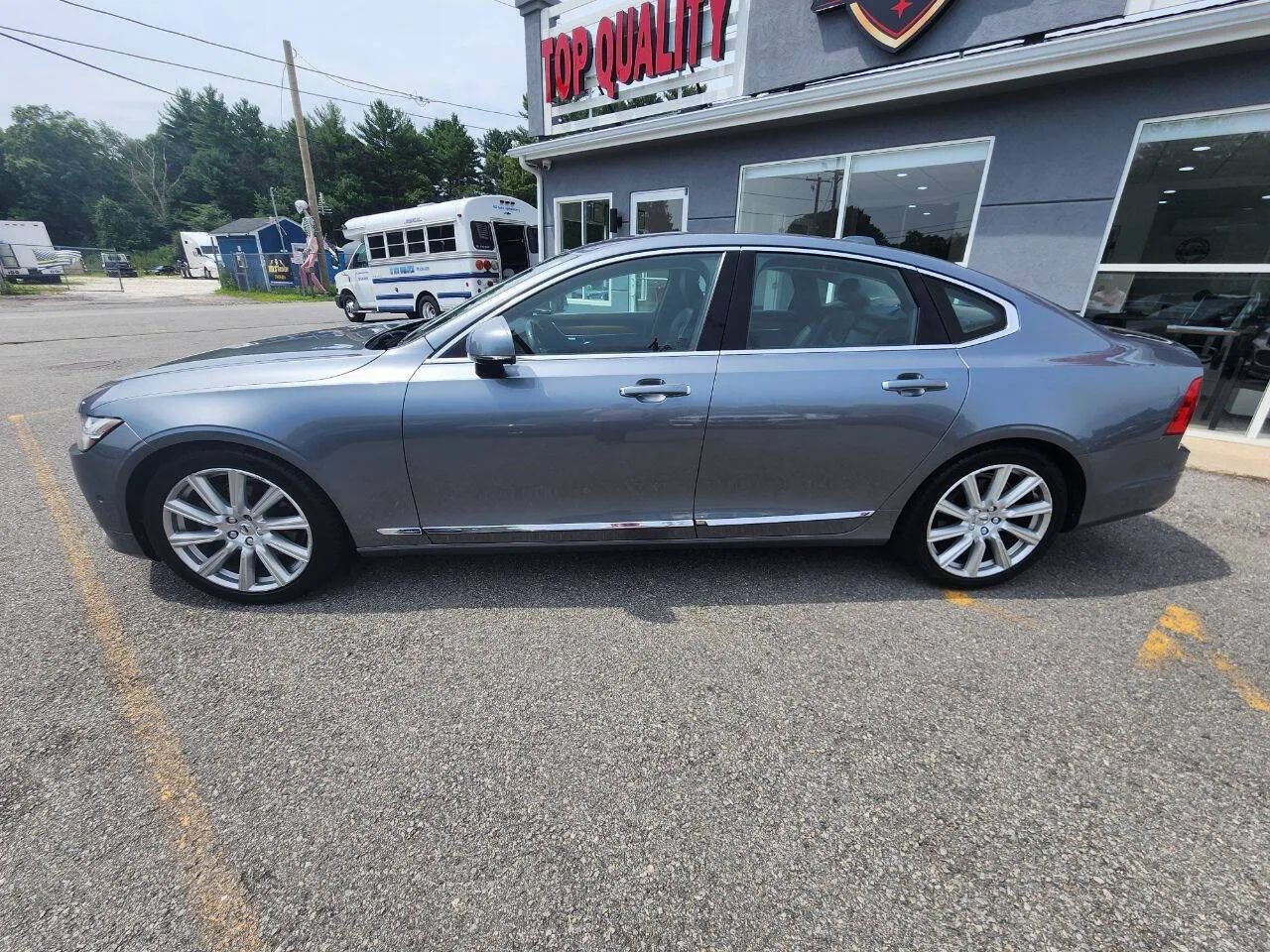 Used 2017 Volvo S90 T5 Inscription w/ Vision Package FWD image 8