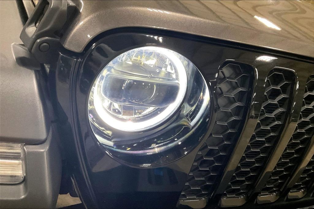 Used 2023 Jeep Wrangler Unlimited AWD/4WD image 26