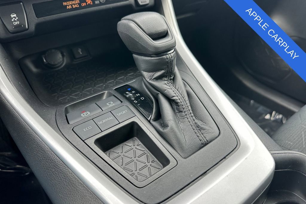 Used 2021 Toyota RAV4 XLE w/ Carpet Mat Package (TMS) image 23