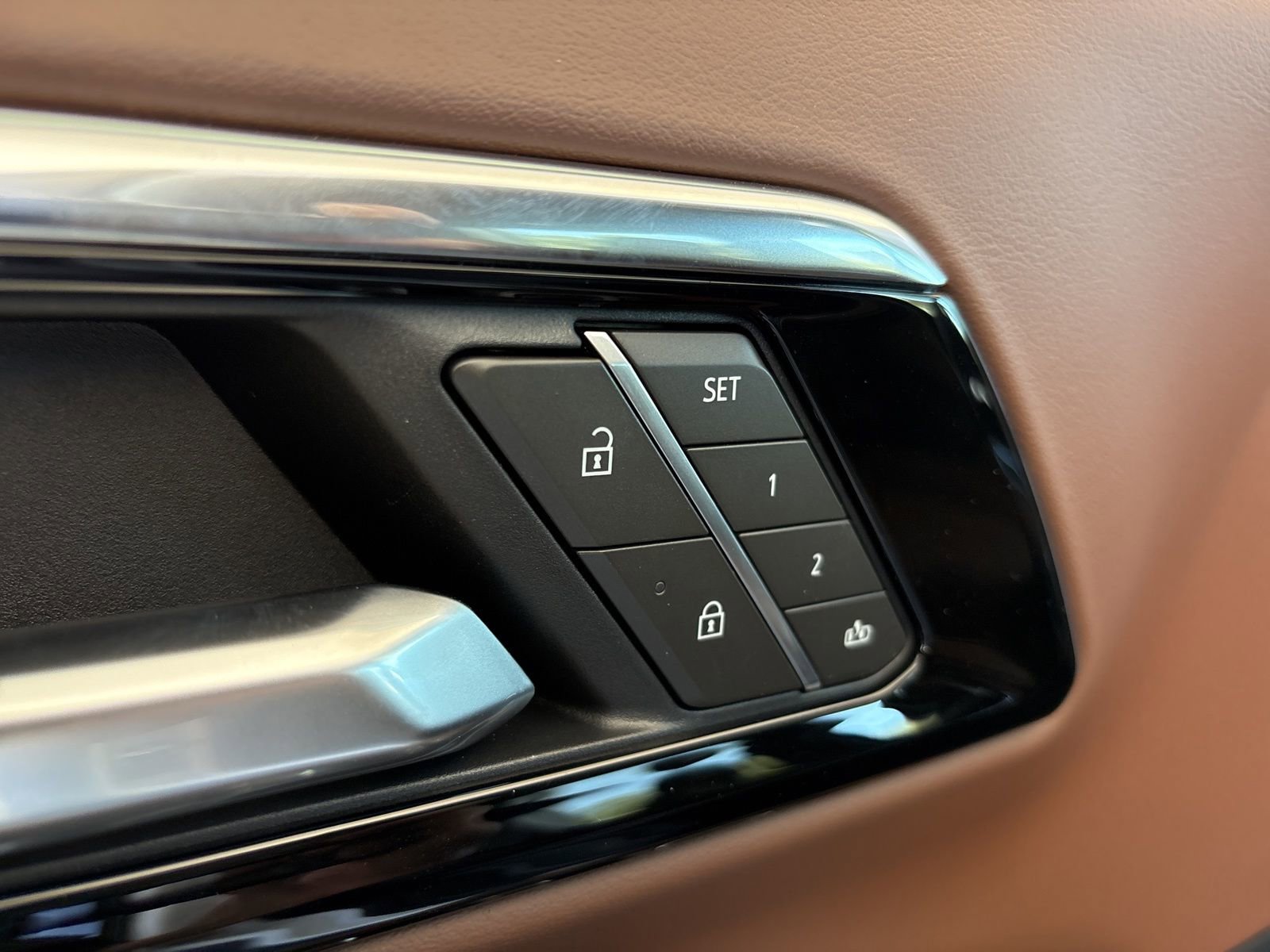 New 2026 Chevrolet Suburban High Country image 14