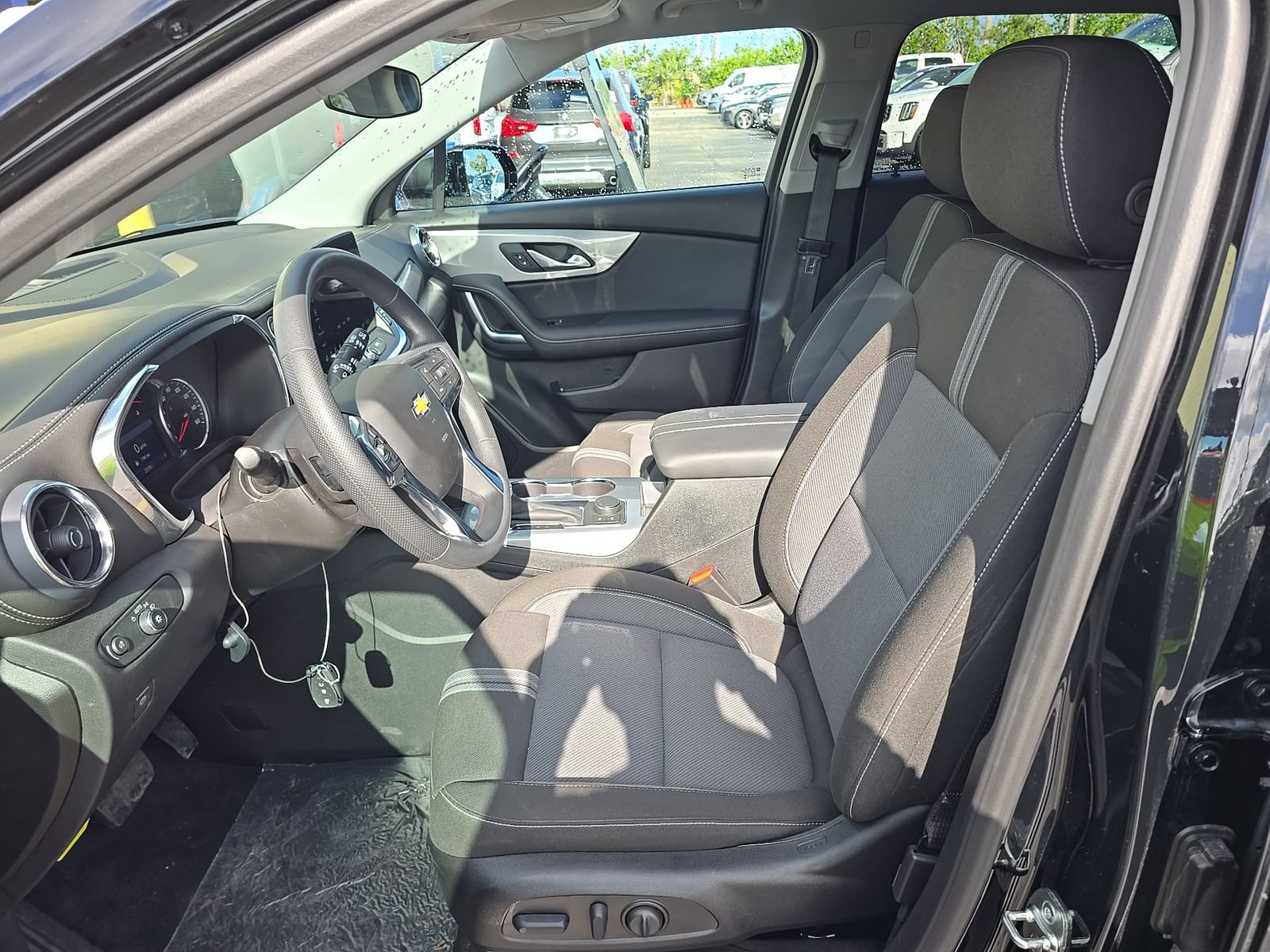 Used 2026 Chevrolet Blazer LT FWD image 8