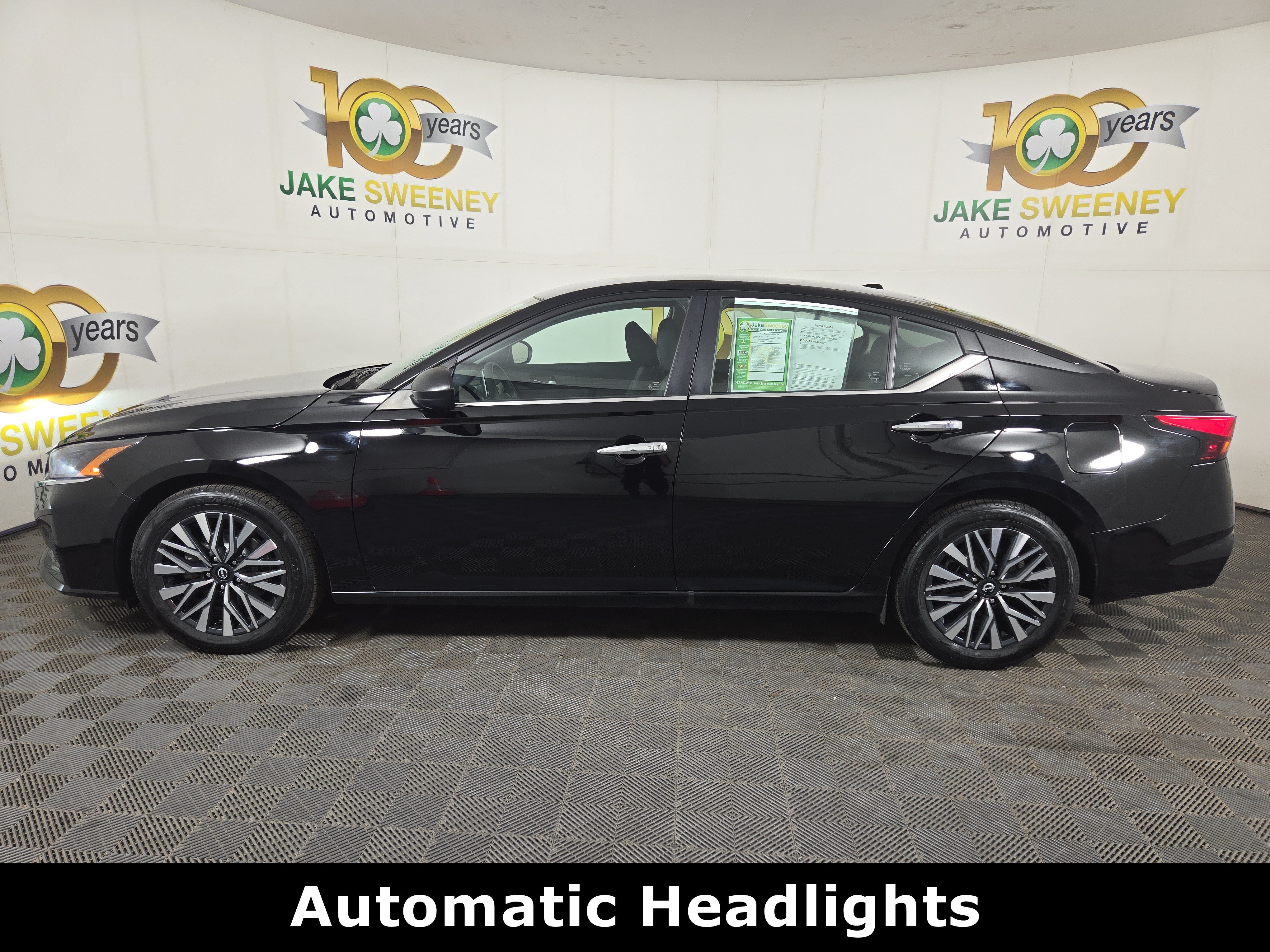 Used 2025 Nissan Altima 2.5 SV FWD image 4