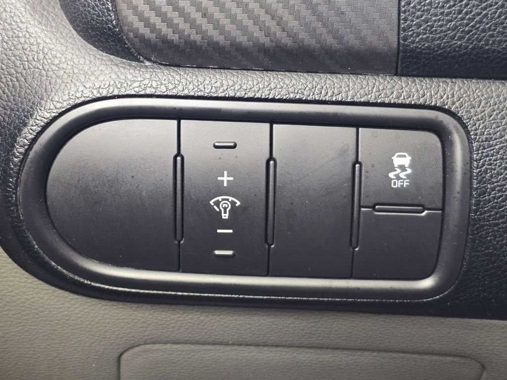Used 2015 Kia Forte Koup EX FWD image 32