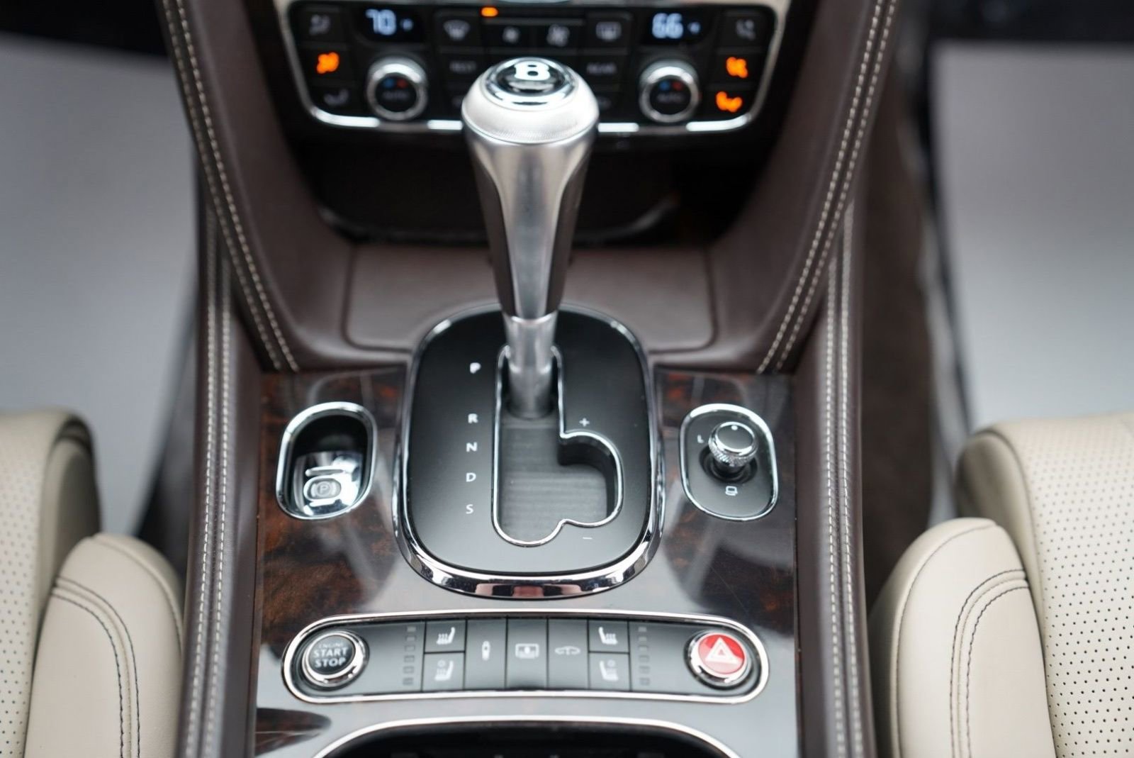 Used 2017 Bentley Flying Spur W12 AWD/4WD image 49