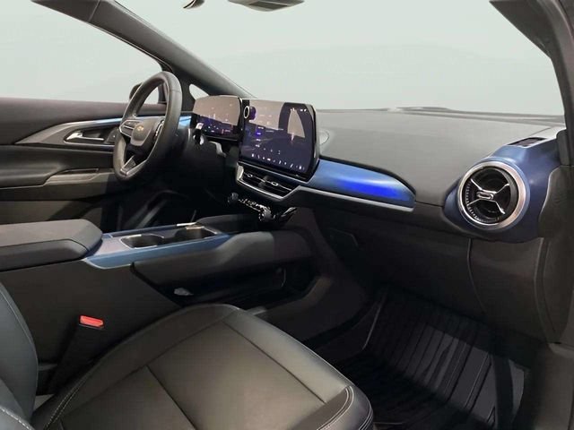 Used 2024 Chevrolet Equinox EV LT FWD image 23