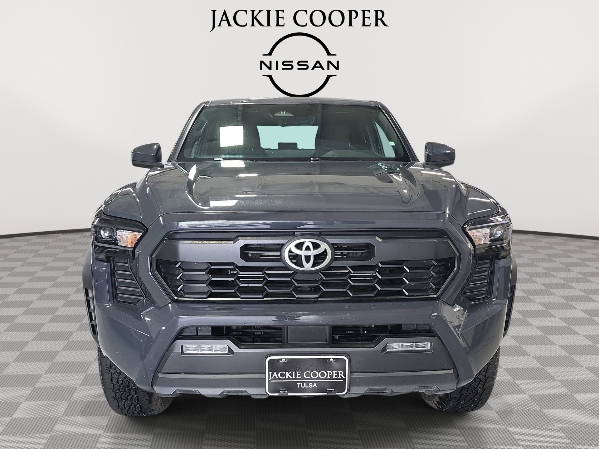 Used 2024 Toyota Tacoma TRD Off-Road AWD/4WD image 2