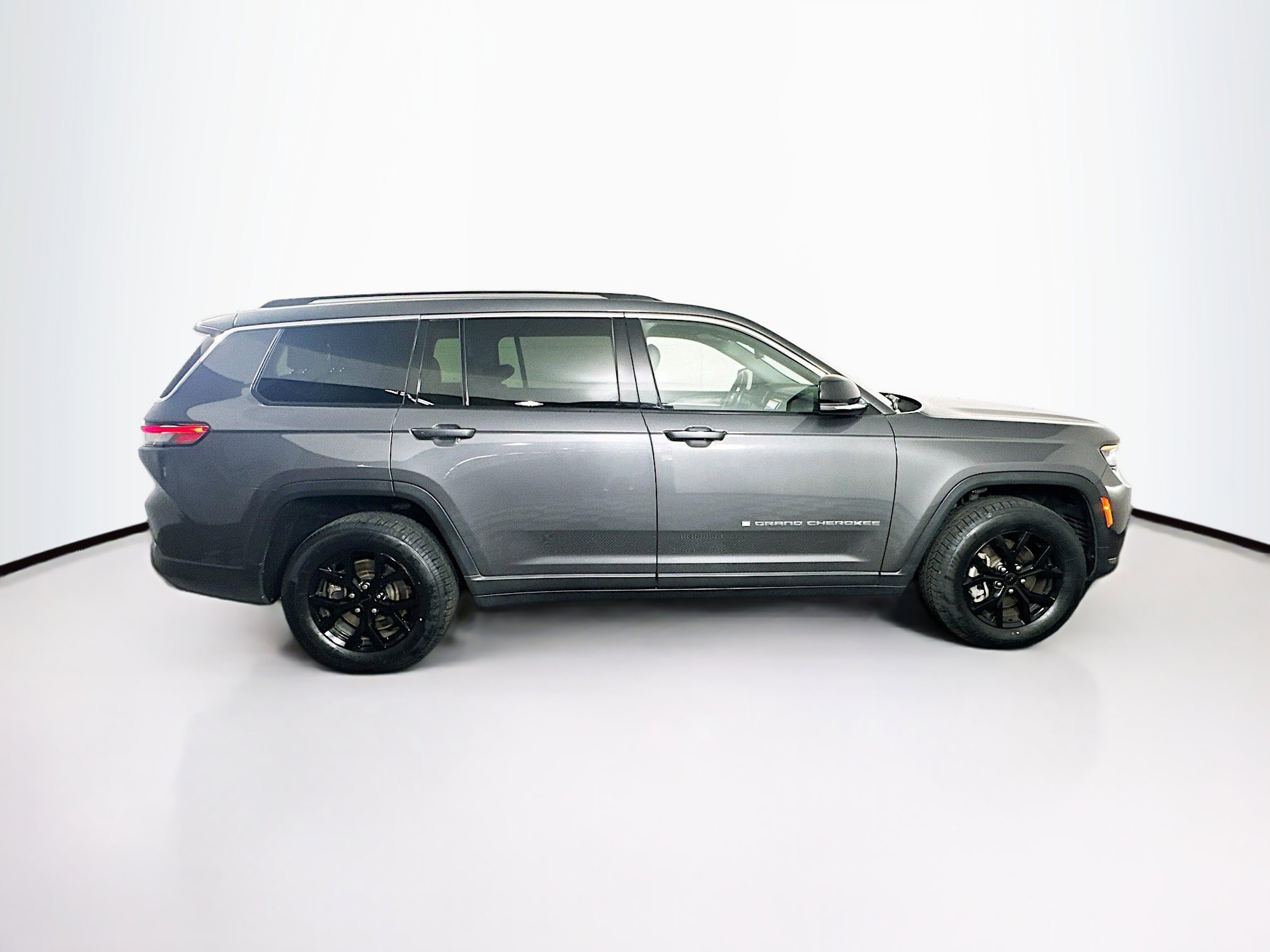 Used 2021 Jeep Grand Cherokee L Limited image 10