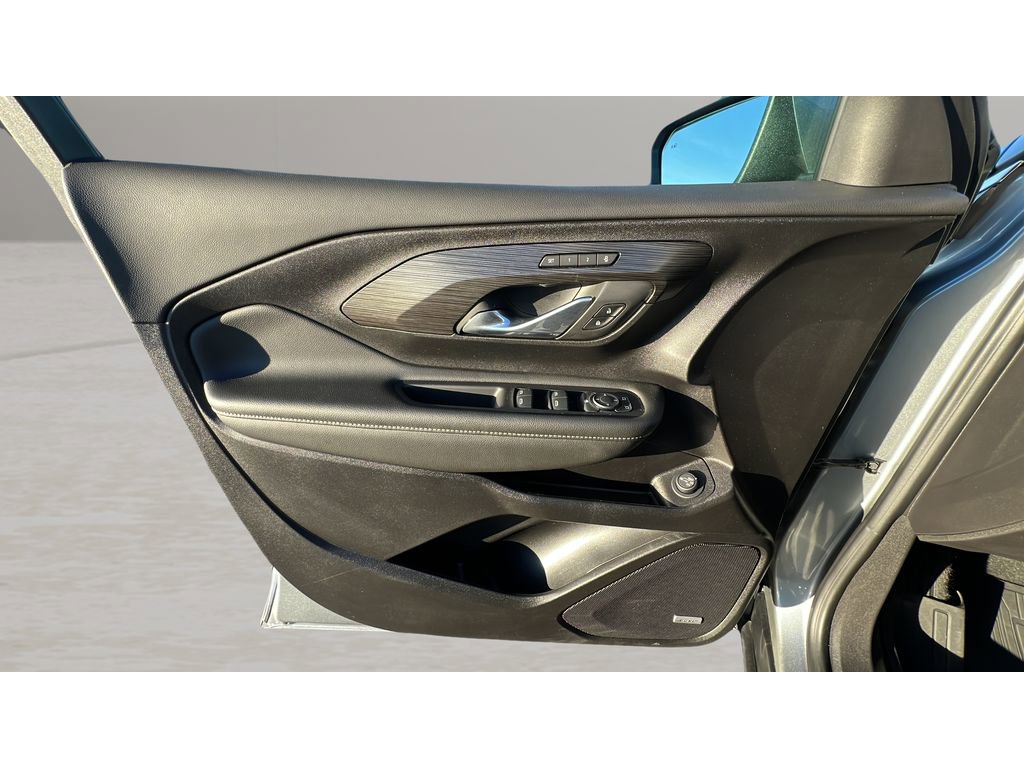 Certified 2024 GMC Terrain SLT w/ Infotainment Package II image 26