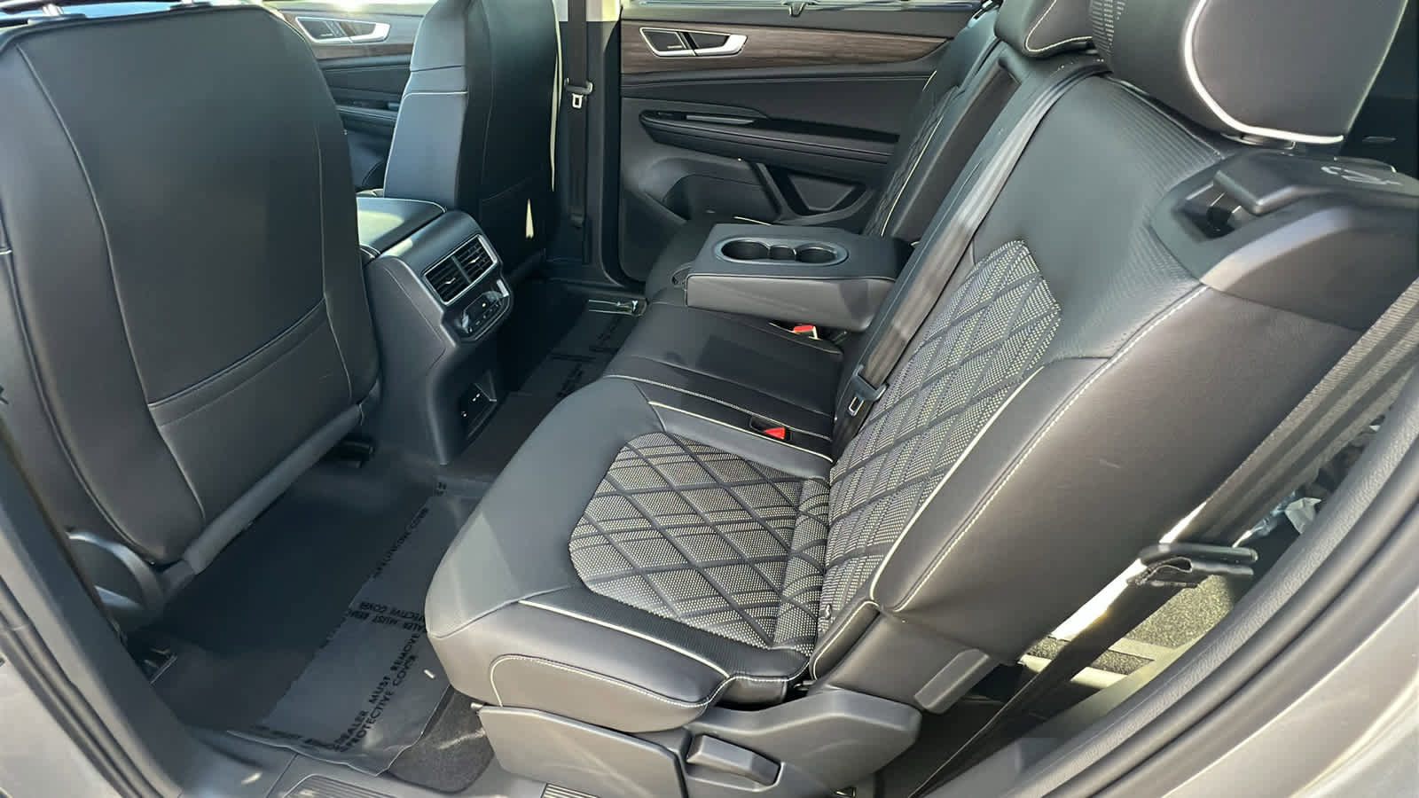 New 2026 Volkswagen Atlas SEL Premium R-Line image 24