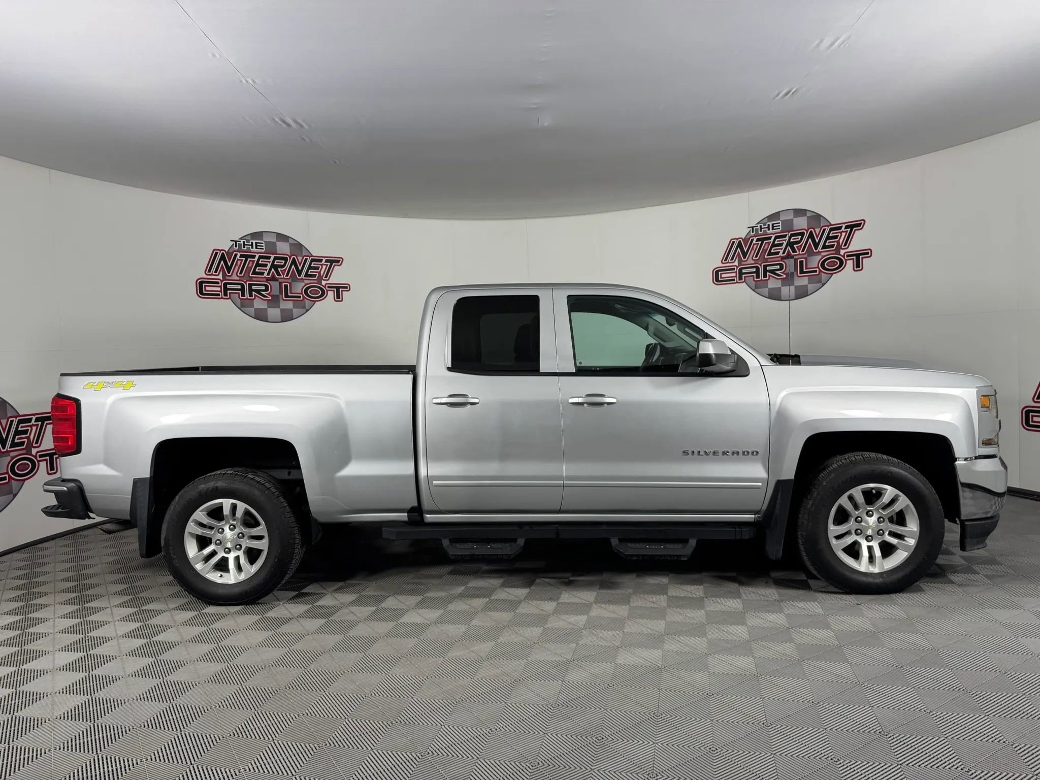 Used 2016 Chevrolet Silverado 1500 LT w/ All Star Edition image 8