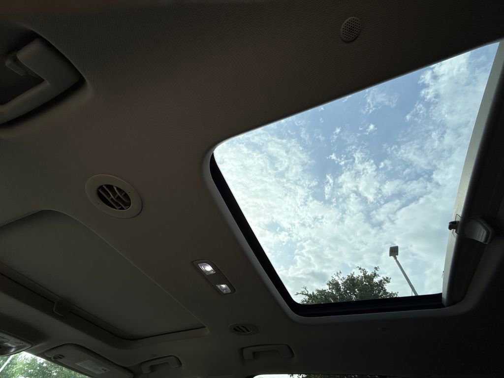 Used 2018 Chevrolet Traverse High Country image 18