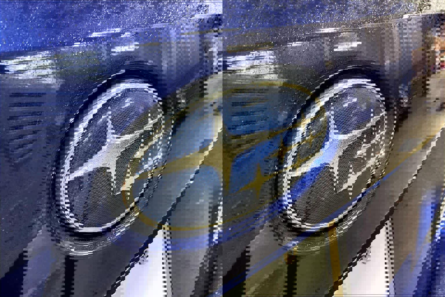 Used 2025 Subaru Crosstrek 2.0i Premium image 31