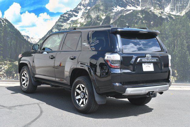 Used 2021 Toyota 4Runner TRD Off-Road AWD/4WD image 9