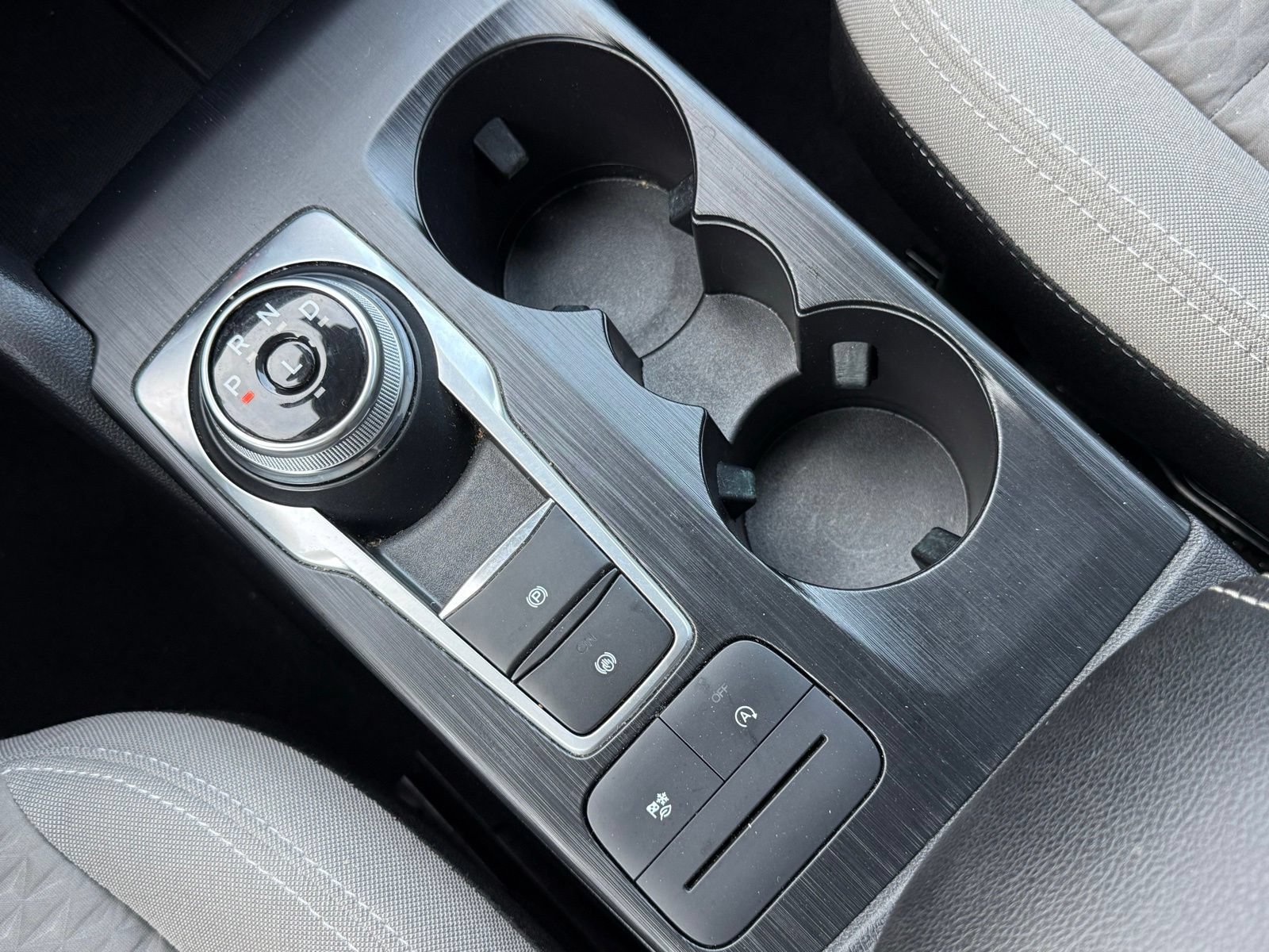 Used 2022 Ford Escape SE w/ Convenience Package FWD image 24