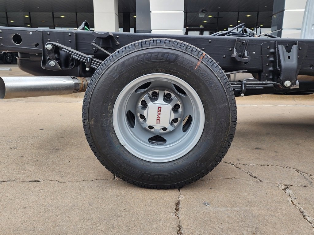 New 2026 GMC Sierra 3500 Pro w/ Convenience Package image 48