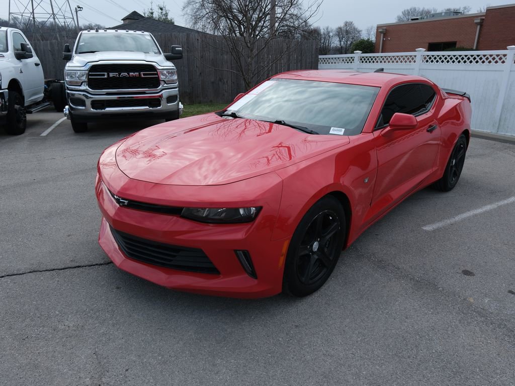 Used 2017 Chevrolet Camaro LT RWD image 11