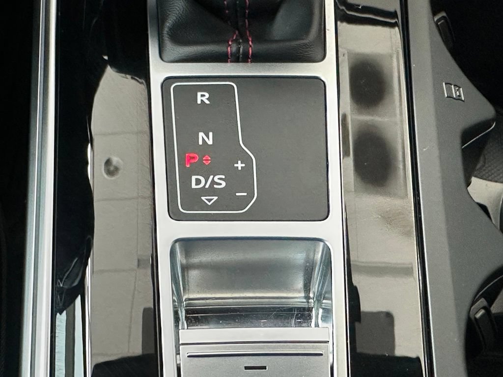 Used 2025 Audi RS 6 performance AWD/4WD image 41