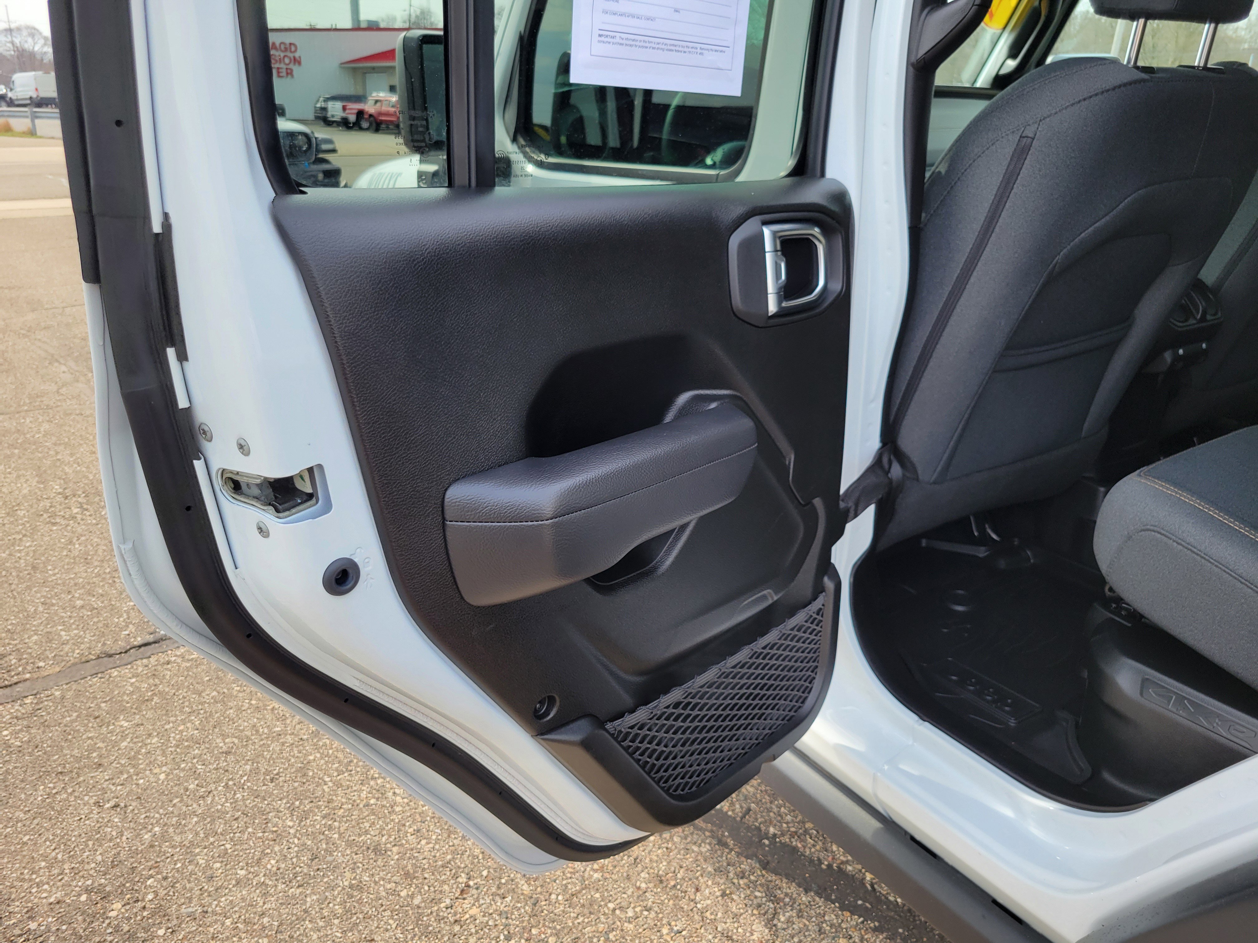 Used 2025 Jeep Wrangler Unlimited Sport S 4xe AWD/4WD image 16