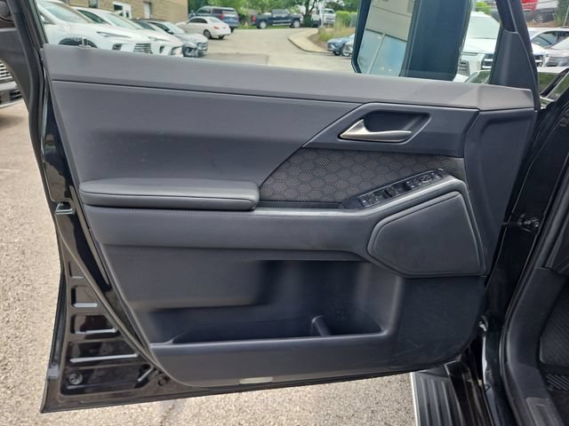 Used 2024 Lexus GX 550 w/ Accessory Package (2T) AWD/4WD image 18